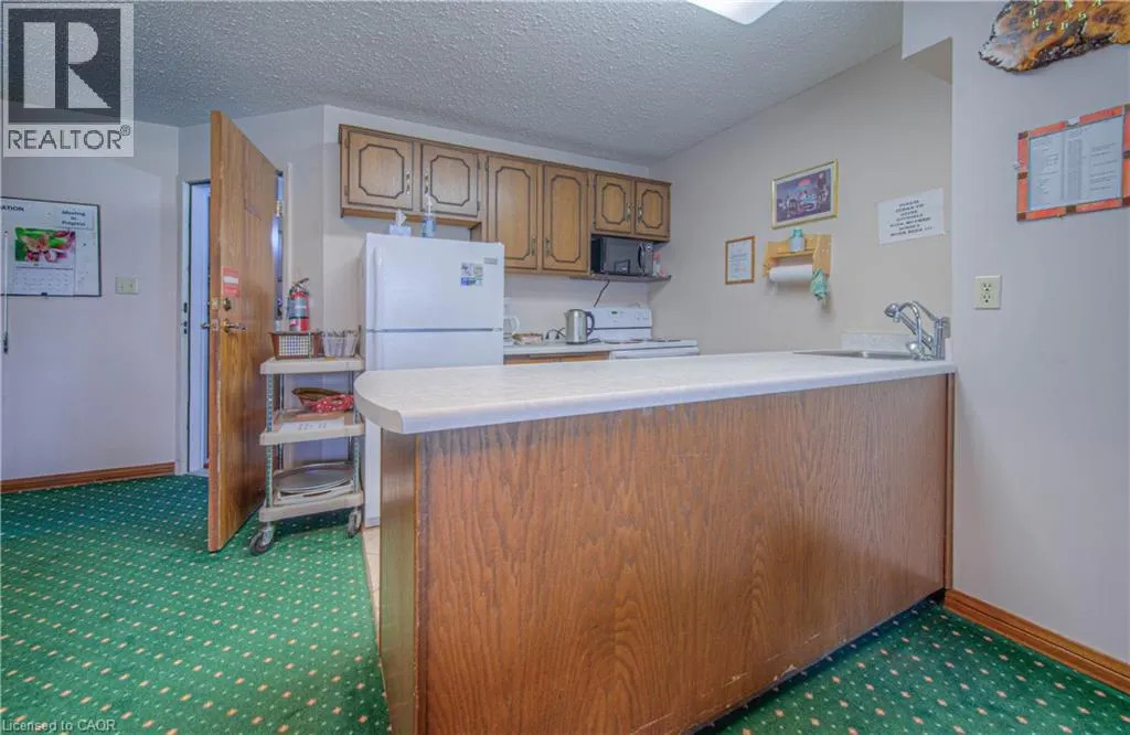 400 CHAMPLAIN Boulevard Unit# 406, #406