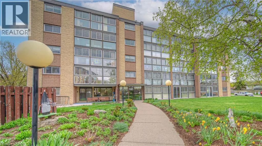 400 CHAMPLAIN Boulevard Unit# 406, #406