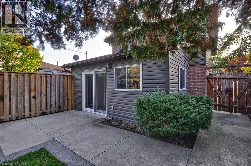 1029 VALENTINE Drive Unit# B, #B