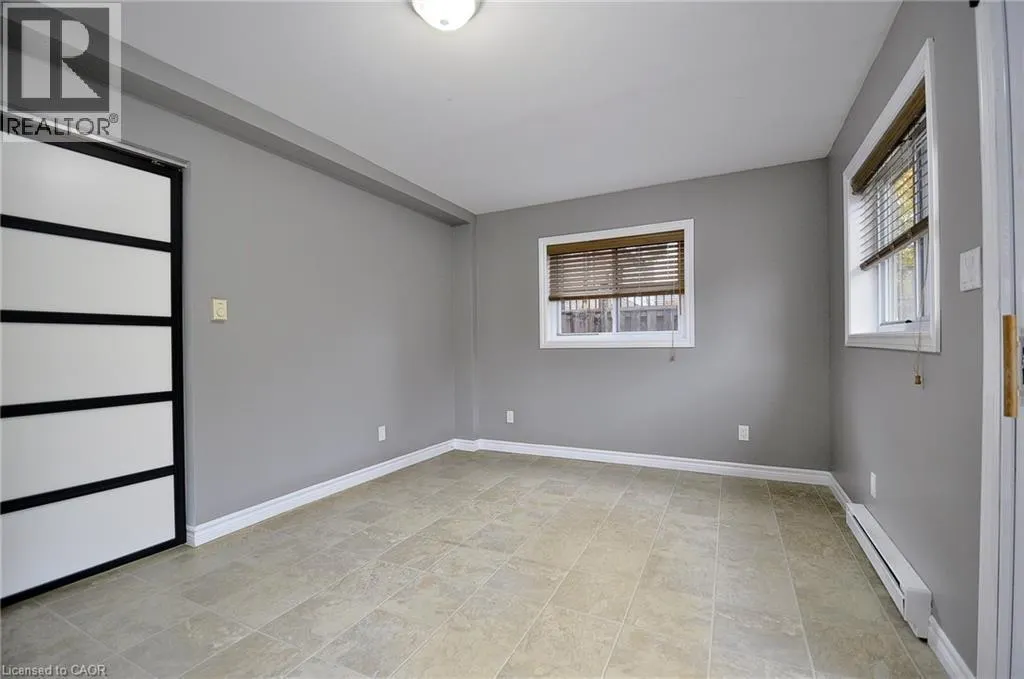 1029 VALENTINE Drive Unit# B, #B
