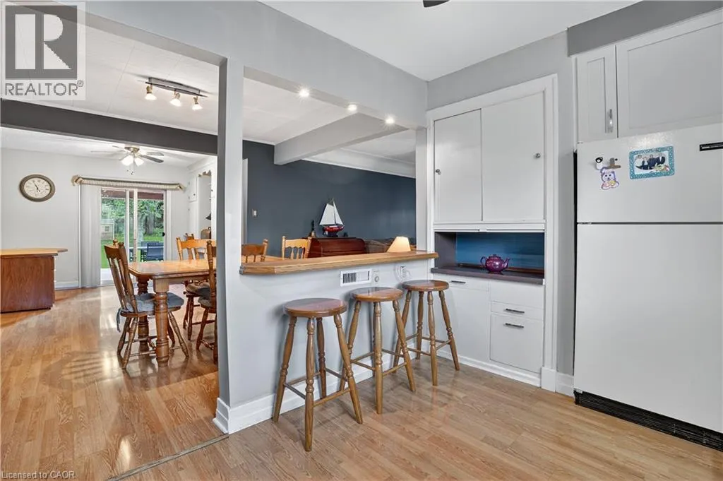 13 ROOSEVELT Avenue