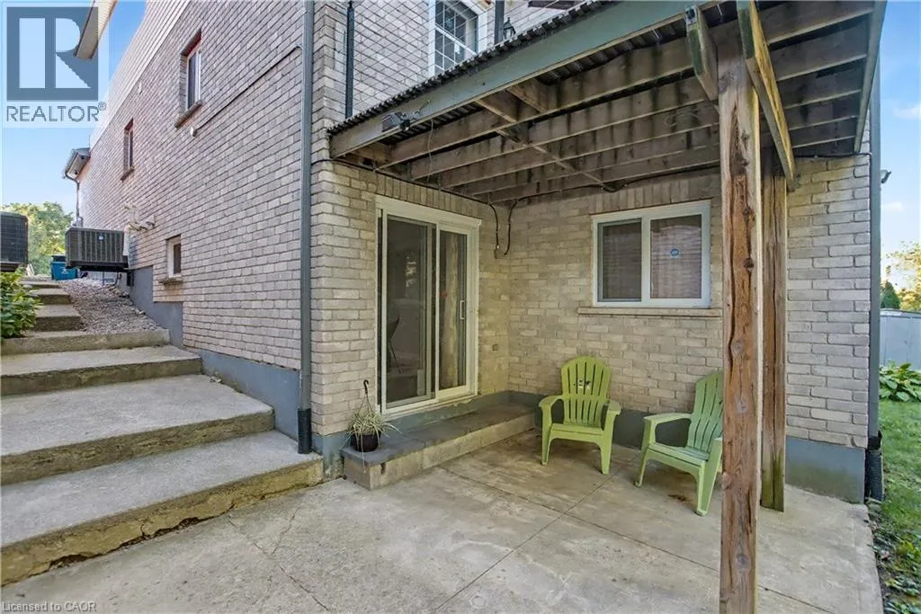 180 LENA Crescent
