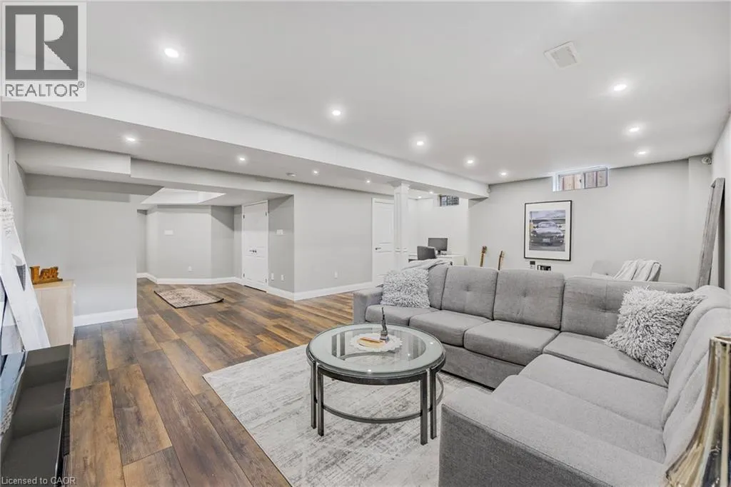 209 ECHOVALLEY Drive