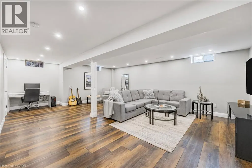 209 ECHOVALLEY Drive