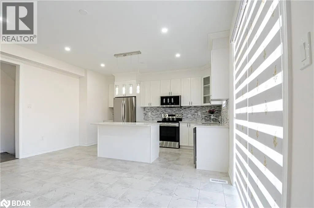 37 BAYCROFT Boulevard