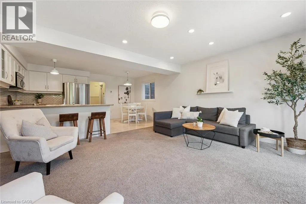 25 SANDYBAY Avenue