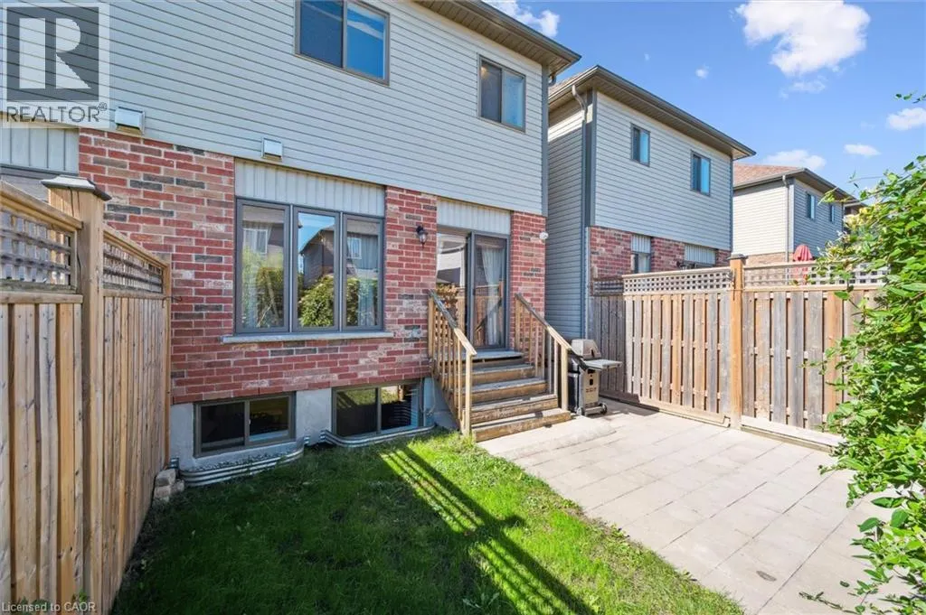 25 SANDYBAY Avenue
