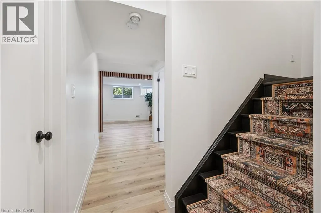 25 SANDYBAY Avenue