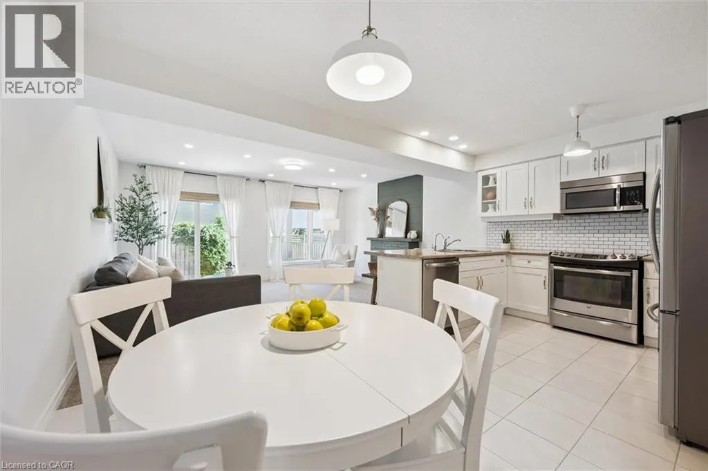 25 SANDYBAY Avenue