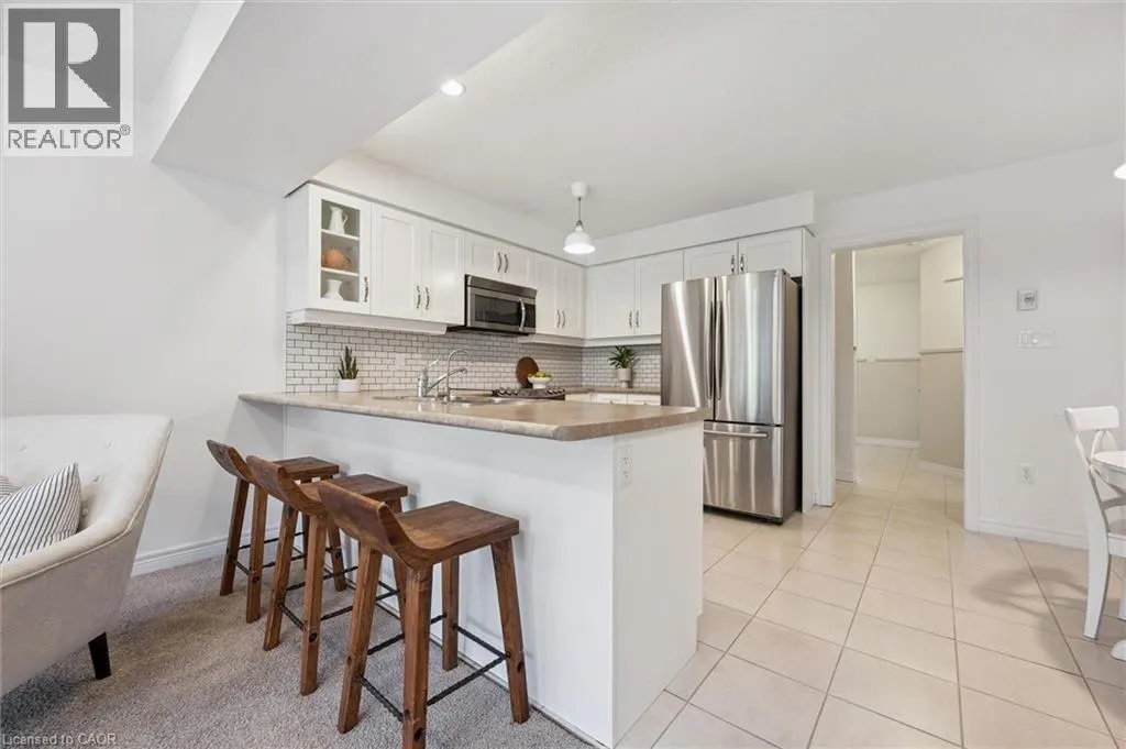 25 SANDYBAY Avenue