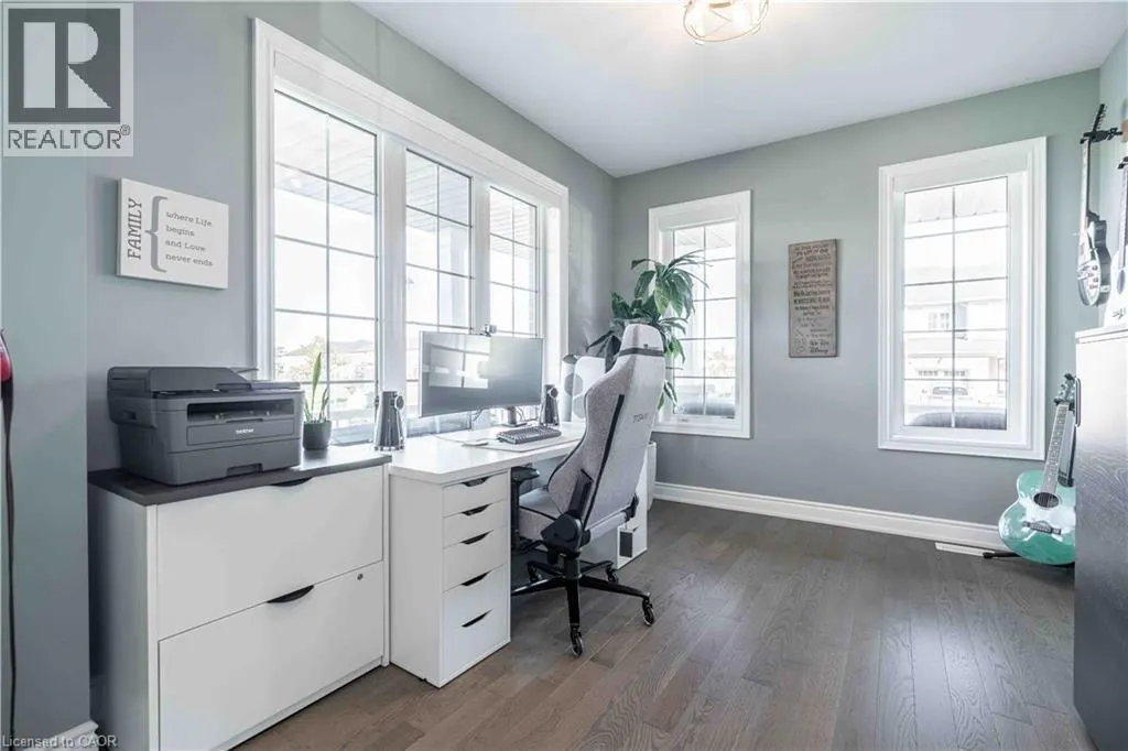253 KINSMAN DRIVE Drive