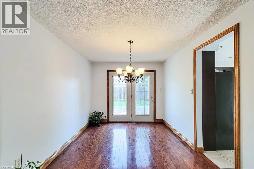 535 UPPER HORNING Road