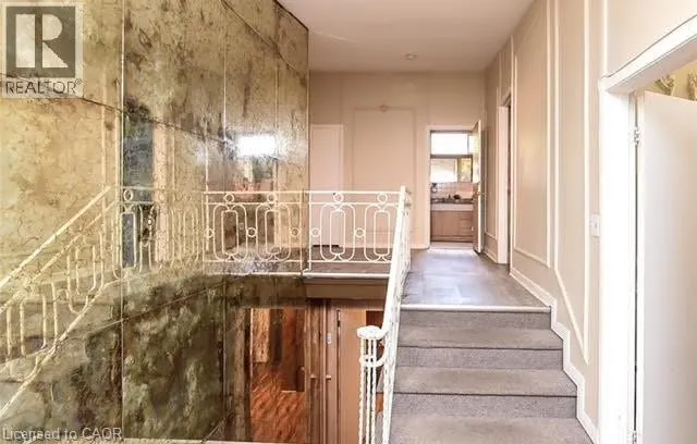 22 WEST PARK Avenue