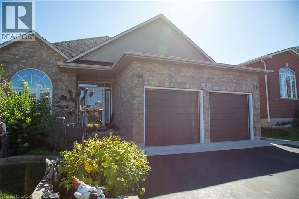 6 DRIFTWOOD Drive