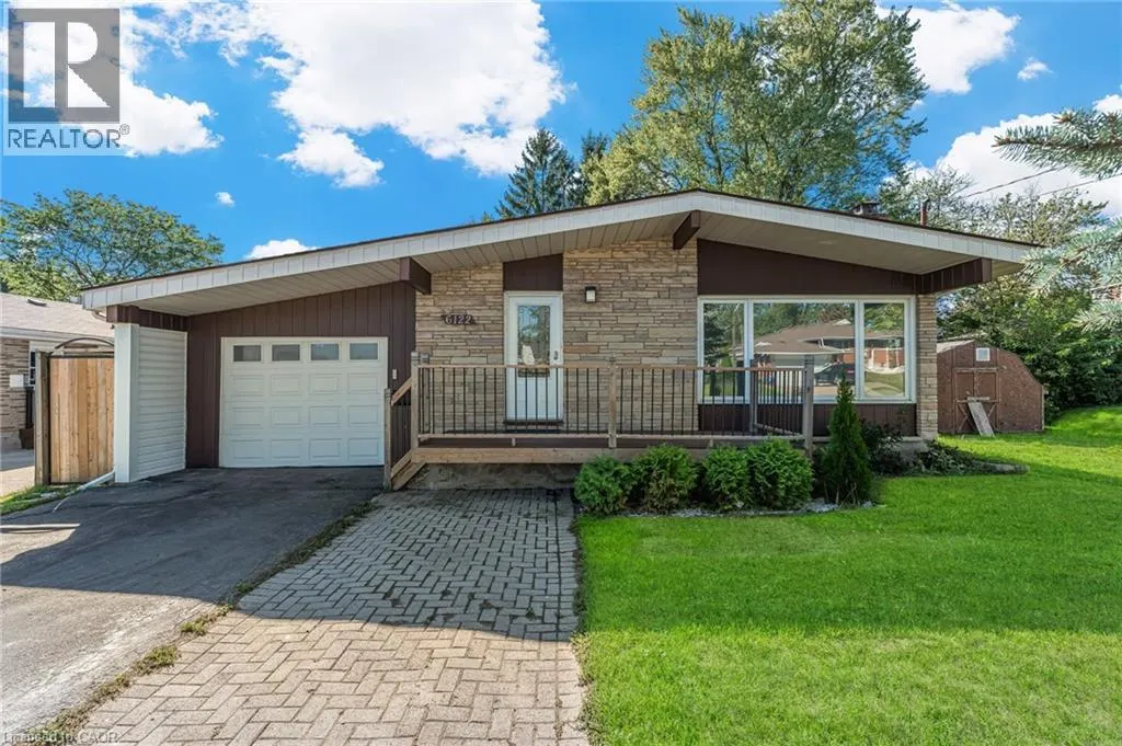 6122 MAYFAIR Drive