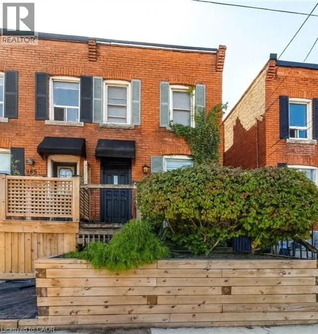 187 BARTON Street W