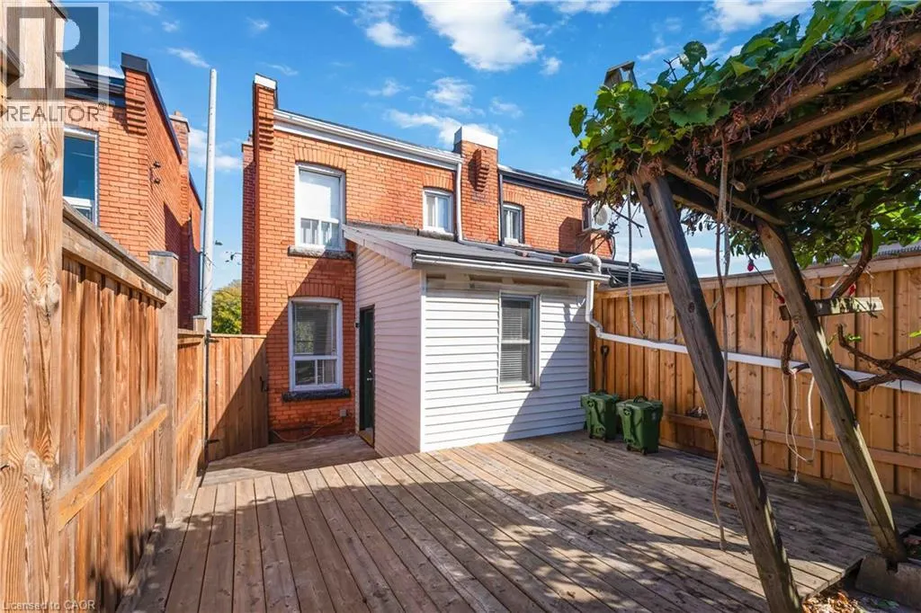 187 BARTON Street W