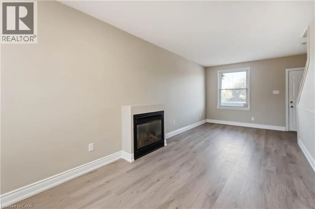 187 BARTON Street W