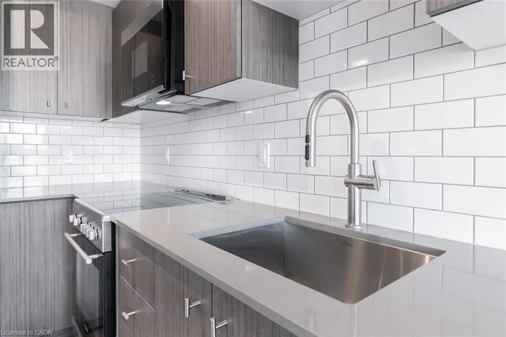 15 WELLINGTON Street S Unit# 511, #511