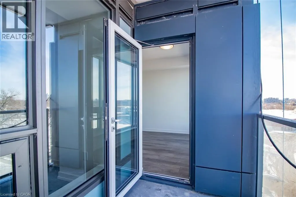 15 WELLINGTON Street S Unit# 511, #511