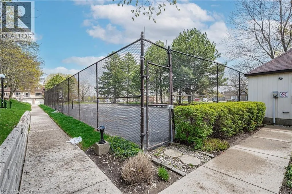 1508 UPPER MIDDLE Road Unit# 5, #5