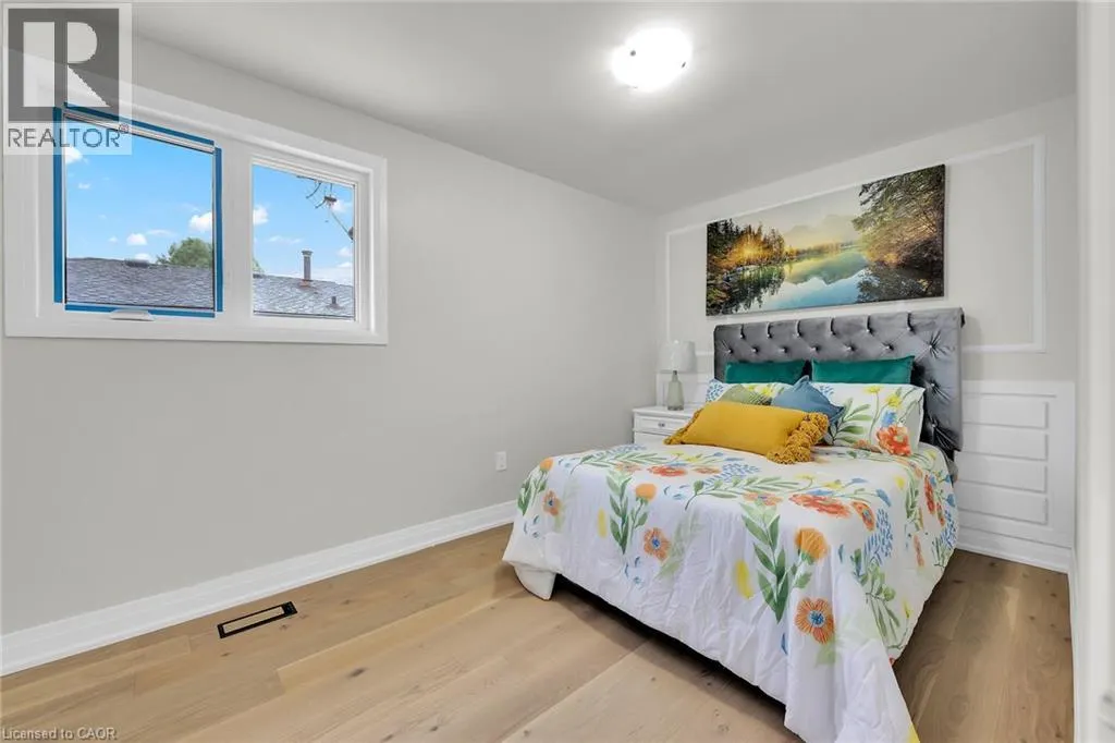 121 APPLEFORD Road