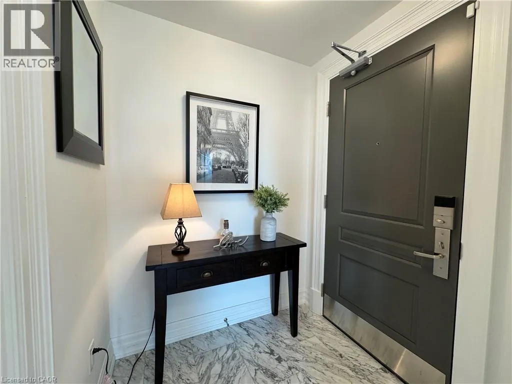 2060 LAKESHORE Road Unit# 405, #405
