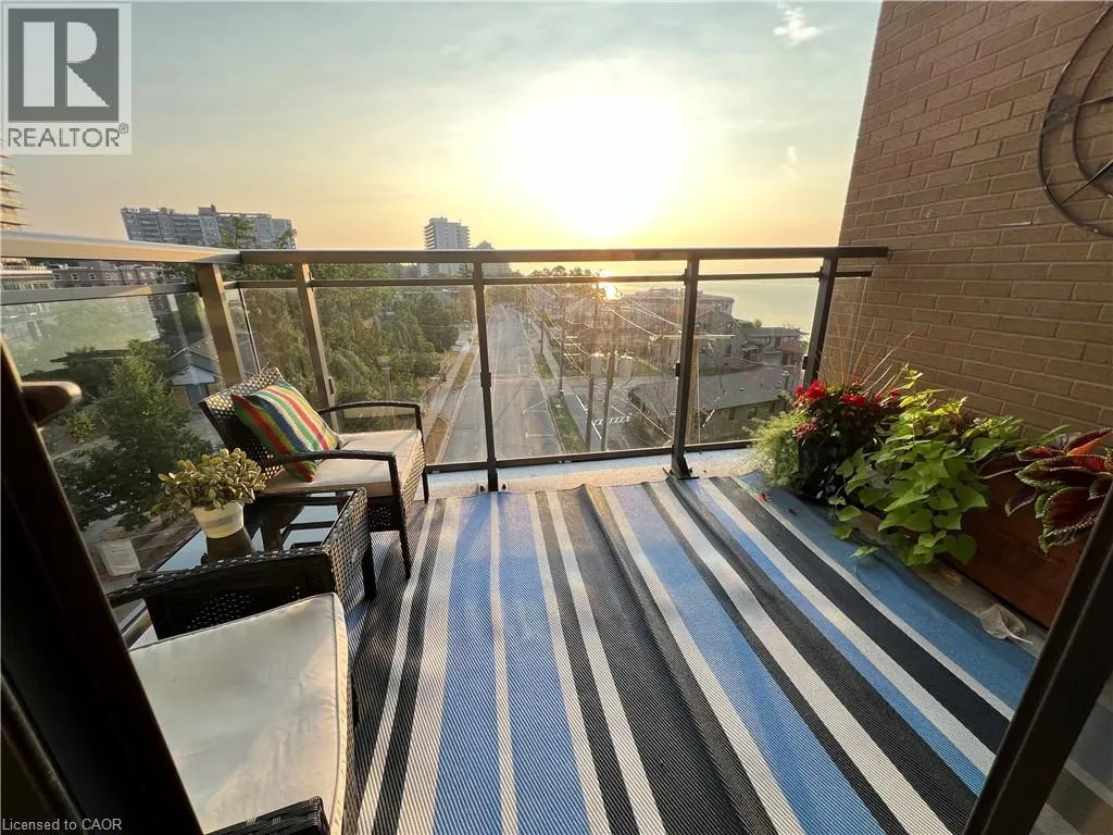2060 LAKESHORE Road Unit# 405, #405