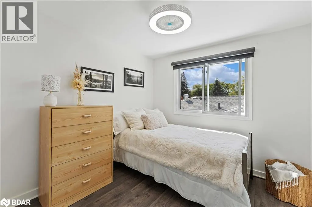 28 GIBBARD Crescent