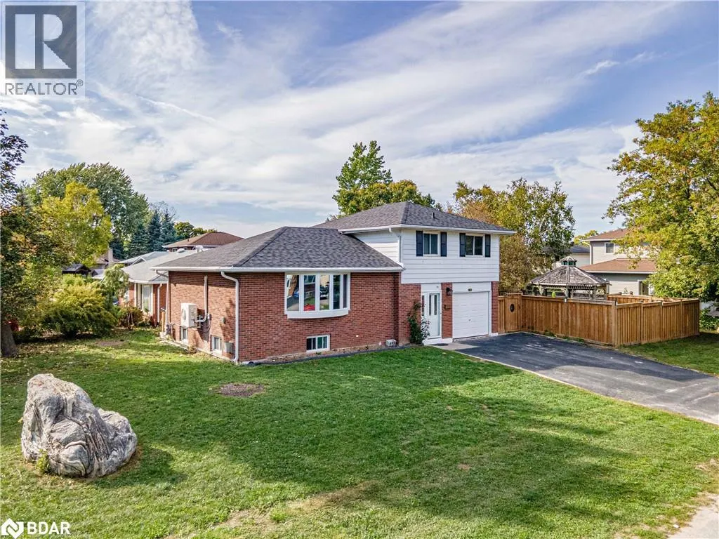 28 GIBBARD Crescent