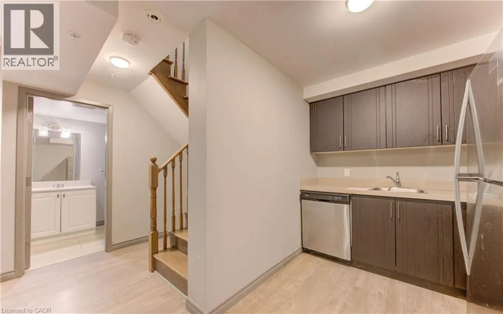 321 SPRUCE Street Unit# 102, #102