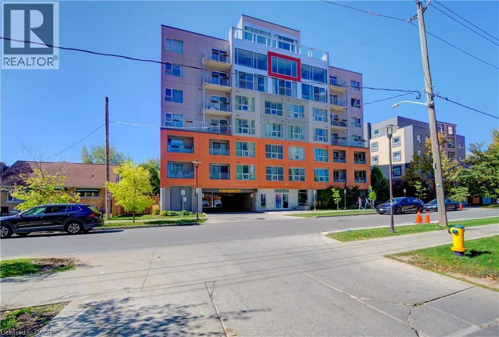 321 SPRUCE Street Unit# 102, #102