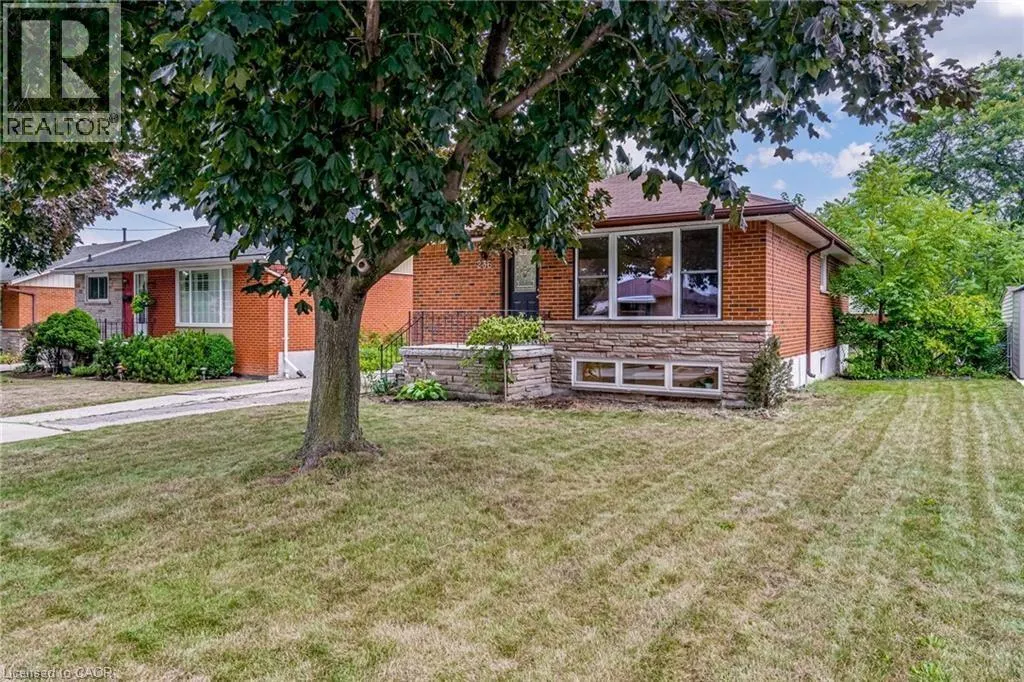 236 FERNWOOD Crescent Unit# 2, #2