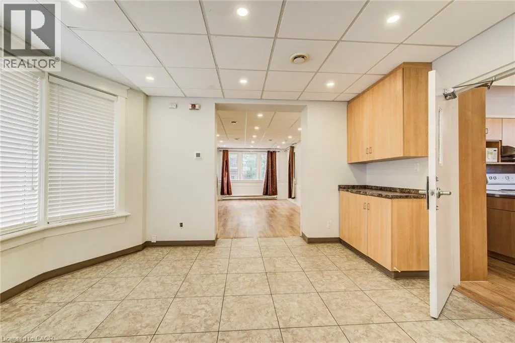 19 SCHNEIDER Avenue