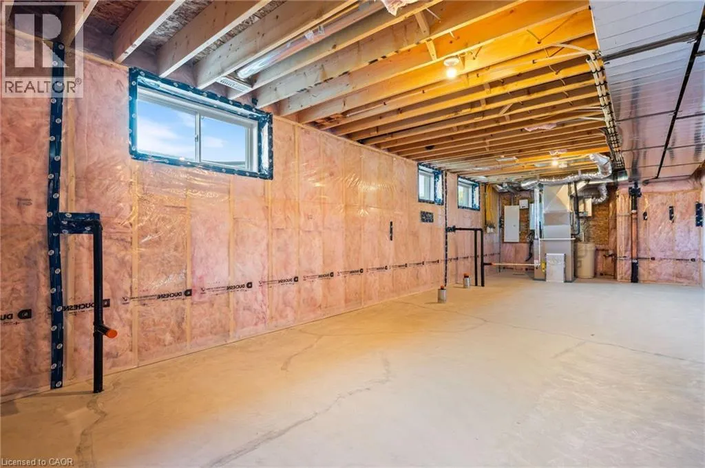 1 PEACHLEAF Lane
