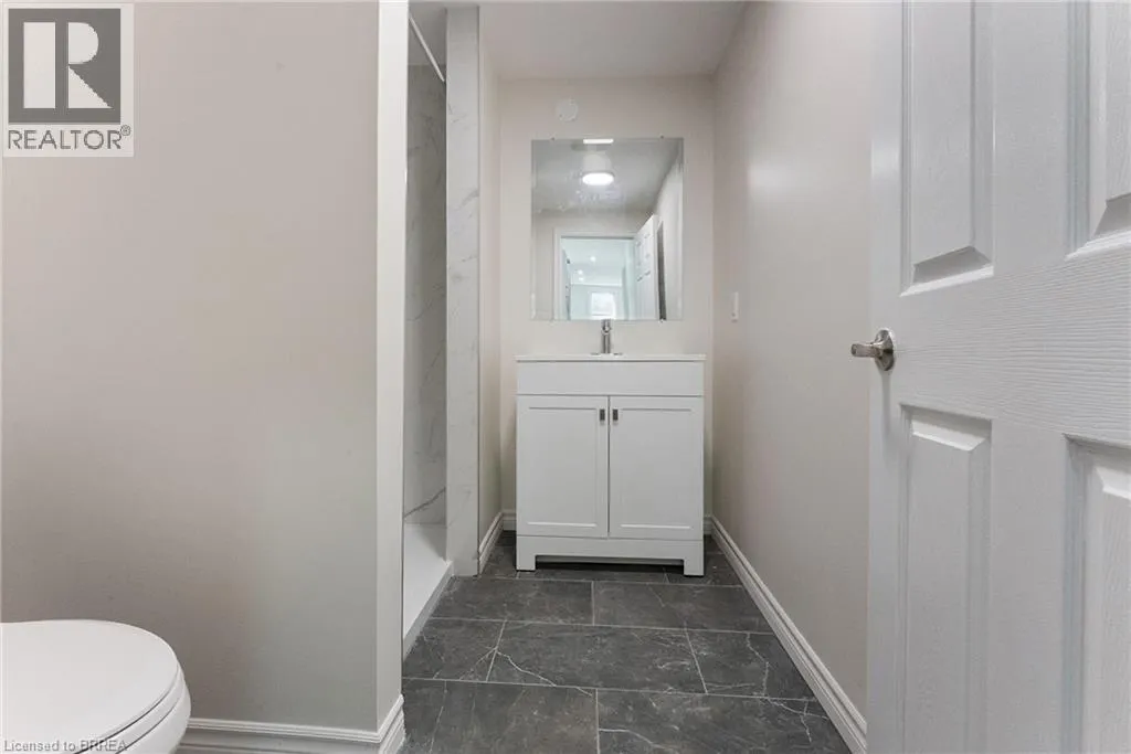 150 ELGIN Street Unit# UPPER, #UPPER