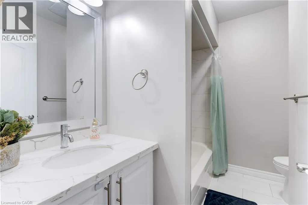 5475 LAKESHORE Road Unit# 19, #19