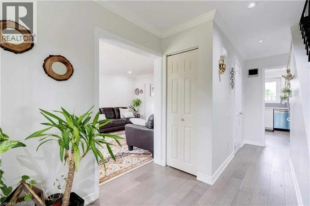 5475 LAKESHORE Road Unit# 19, #19