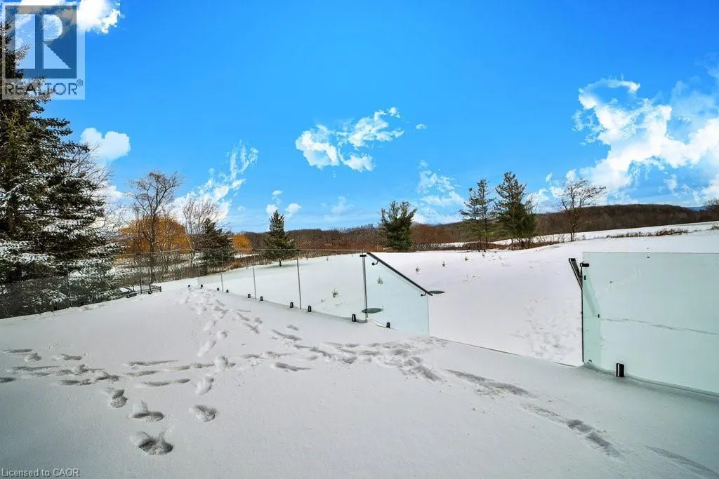 2284 SIDEROAD 1 Sideroad