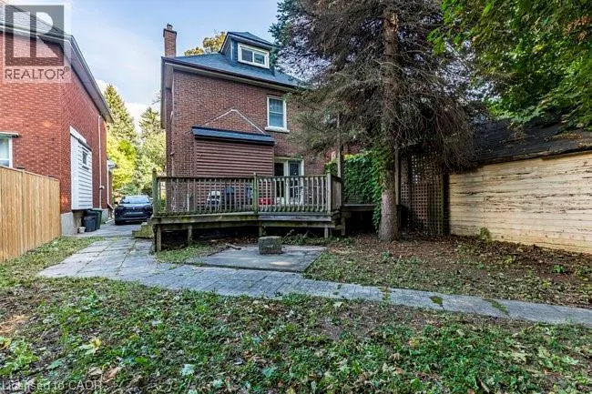 27 DROMORE Crescent