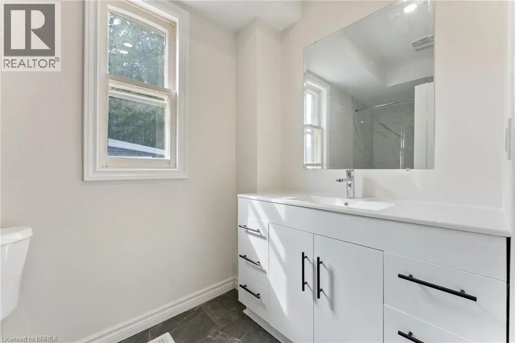 150 ELGIN Street Unit# LOWER, #LOWER
