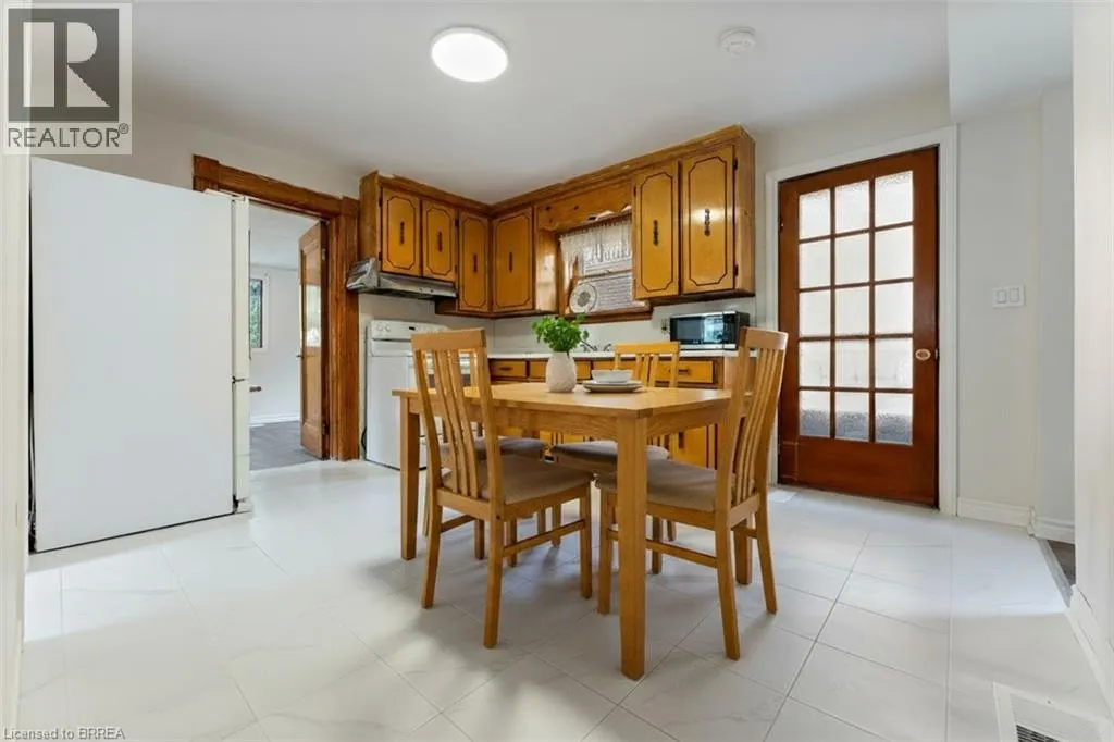 150 ELGIN Street Unit# LOWER, #LOWER