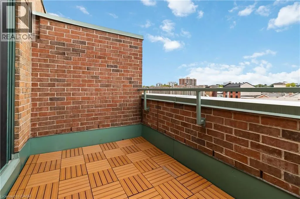 221 ROBINSON Street Unit# 403, #403