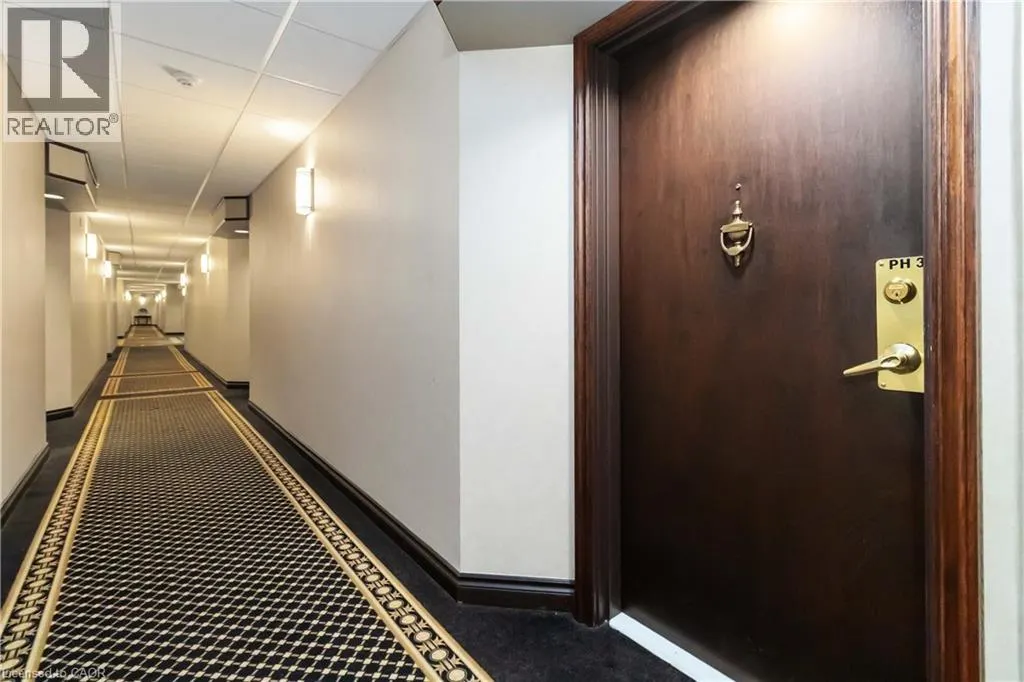 221 ROBINSON Street Unit# 403, #403