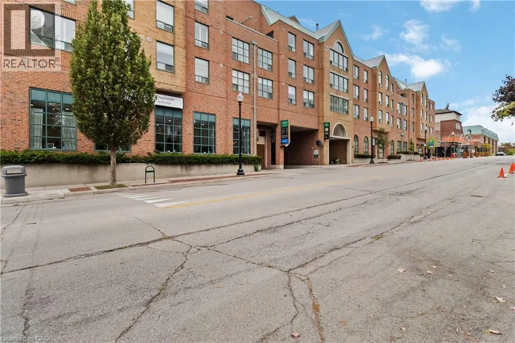221 ROBINSON Street Unit# 403, #403