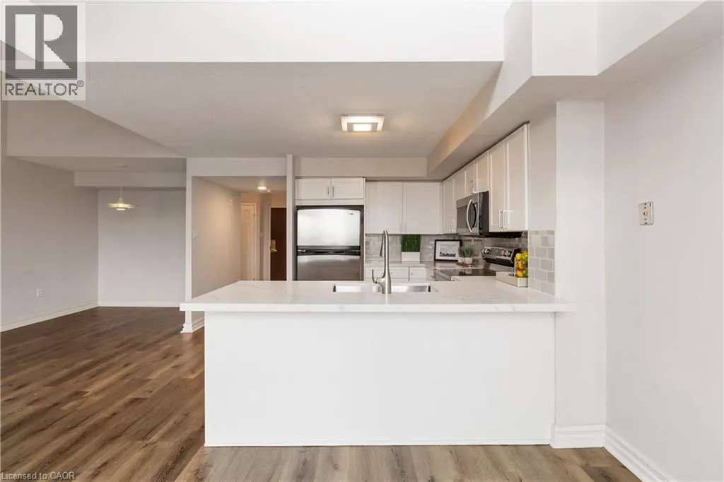 221 ROBINSON Street Unit# 403, #403