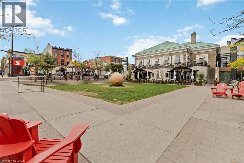 221 ROBINSON Street Unit# 403, #403