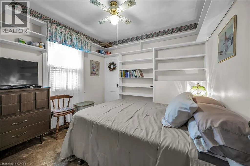 27 PARADISE Road N