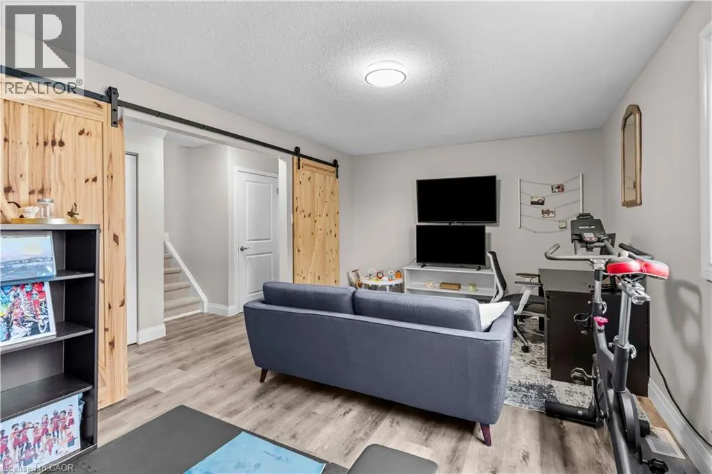 82 EAST 36TH Street