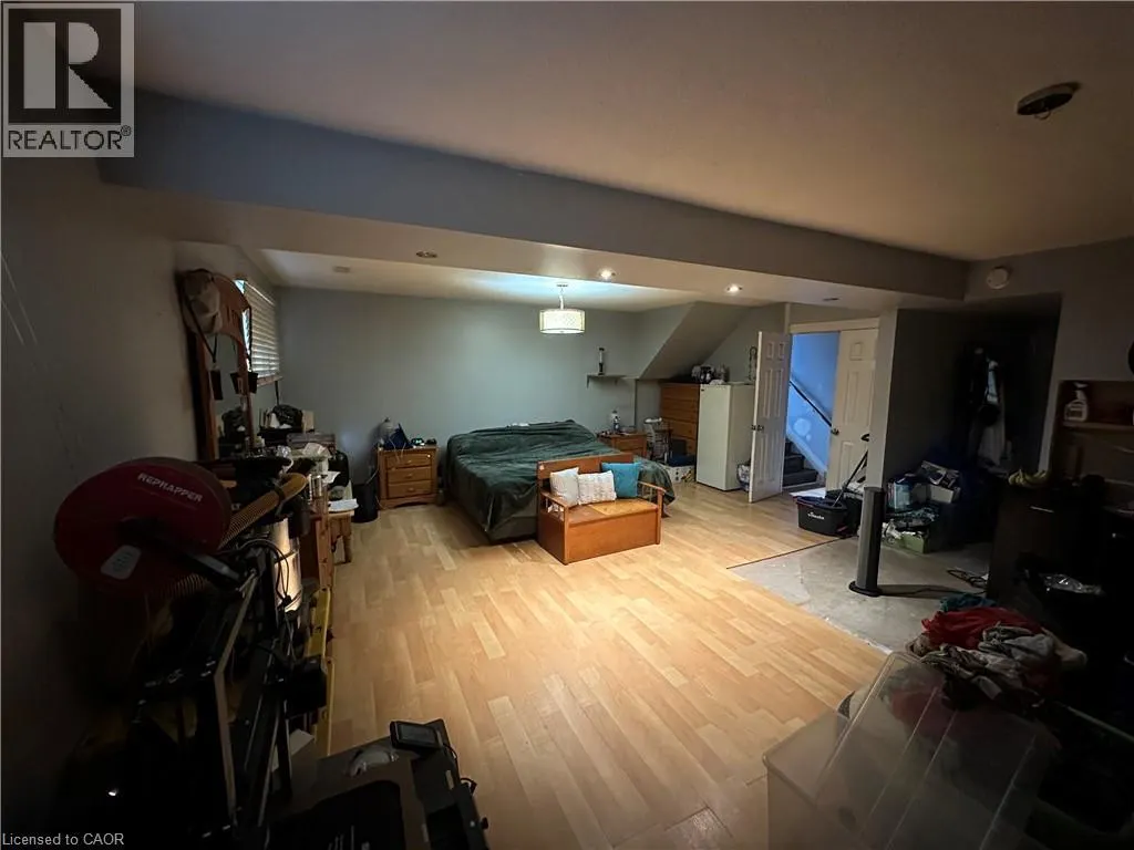 9 BEAVER Crescent